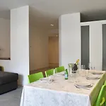 Residence Lake Como Апартаменты *