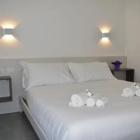 Residence Lake Como Апартаменты Колико